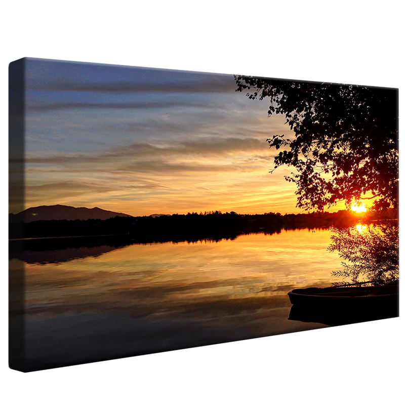 Beautiful Sunset in Lake V1572 Canvas