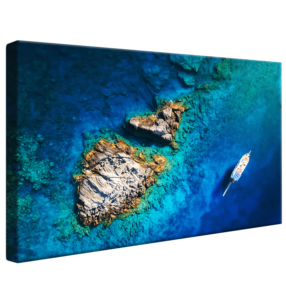 Boat in the Ocean Canvas V1033