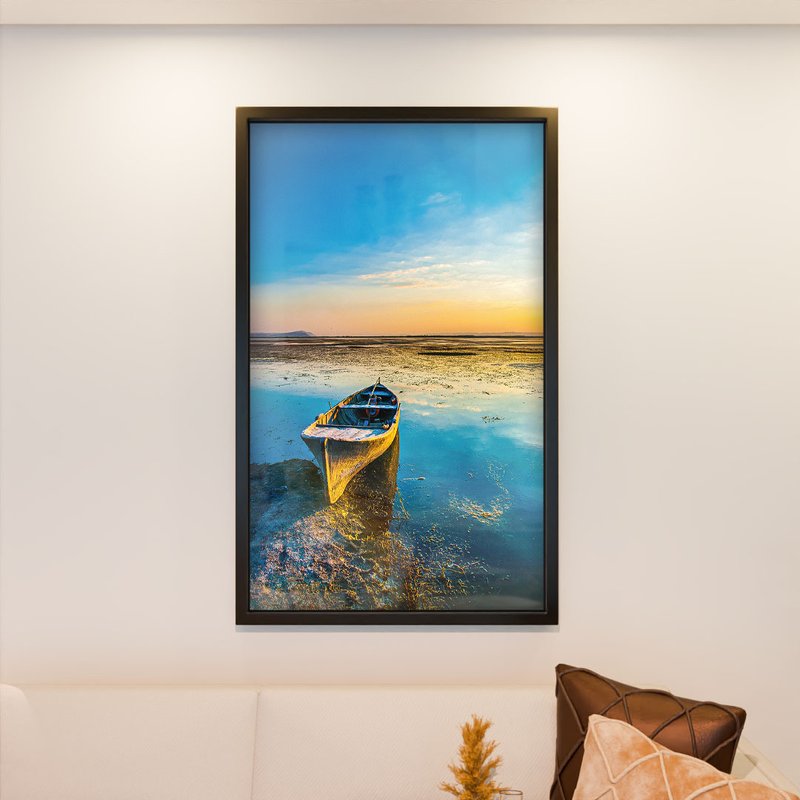 Canoe on the Coast V1885 Canvas