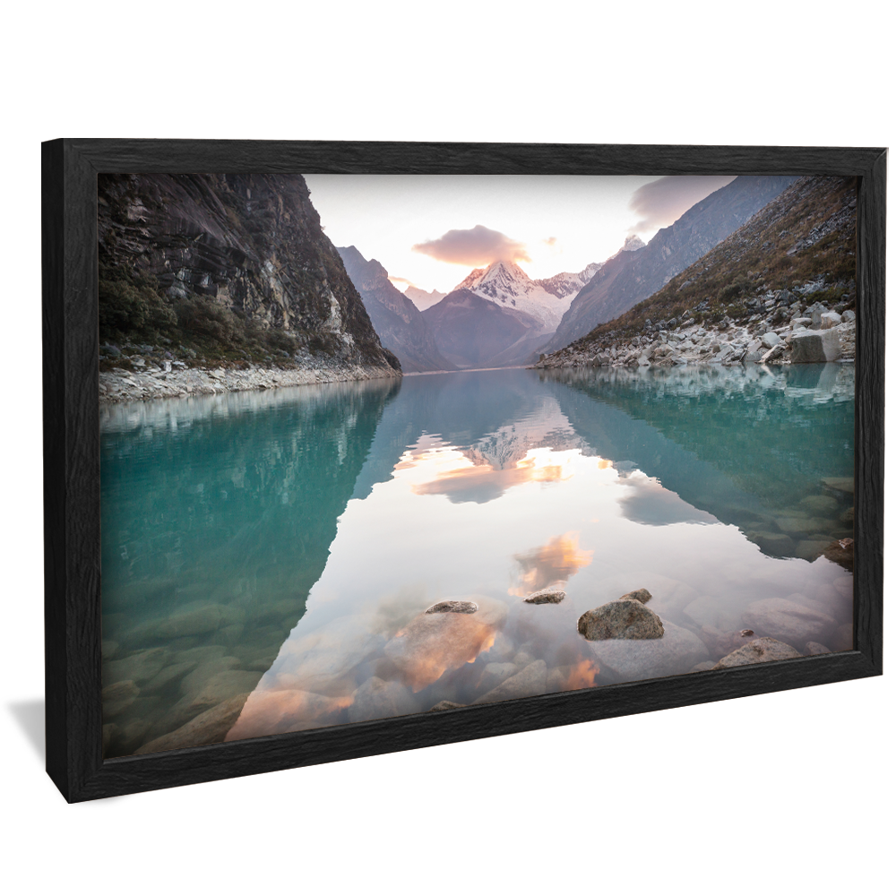 Lake in Greenland V1198 Canvas